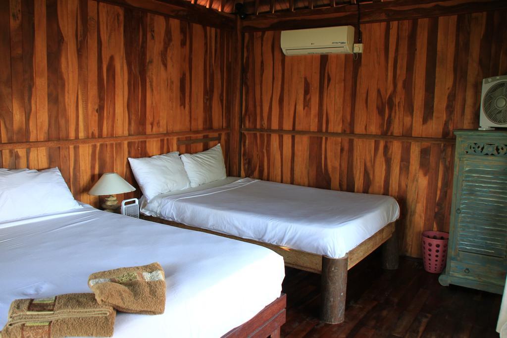 Jennys Place Hotel Nusa Lembongan  Phòng bức ảnh